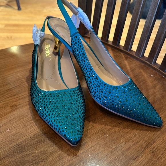 Beautiful dark emerald green shoes - never worn - Picture 4 of 5